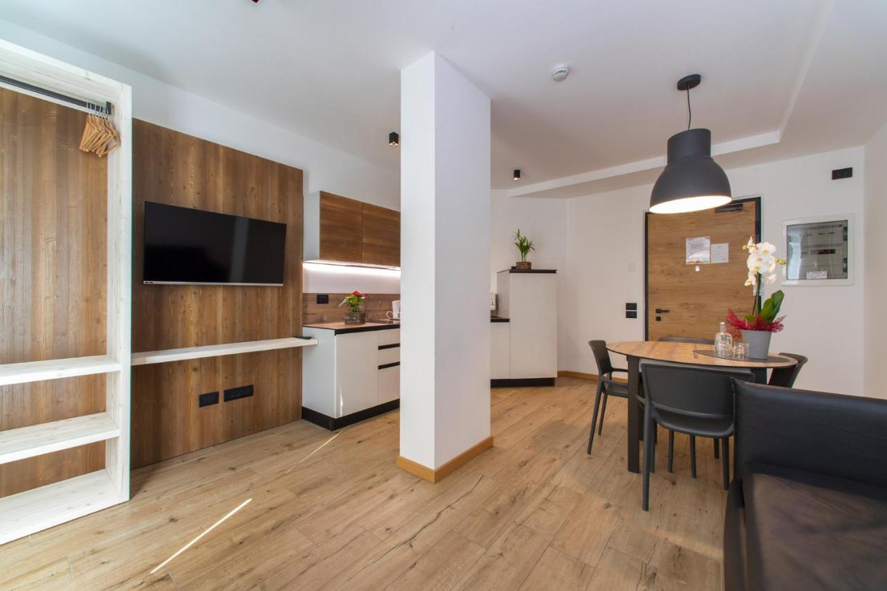 אפרטהוטל Yugogo Pellico 8 Trento Centro מראה חיצוני תמונה